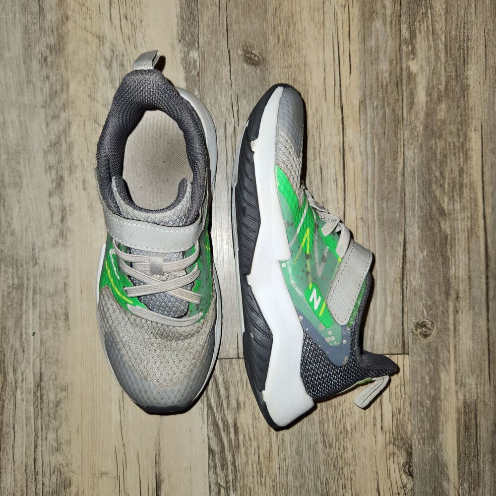 New Balance Kids Rave Run V2 Hook and Loop Running Shoes Sneakers Size 13.5